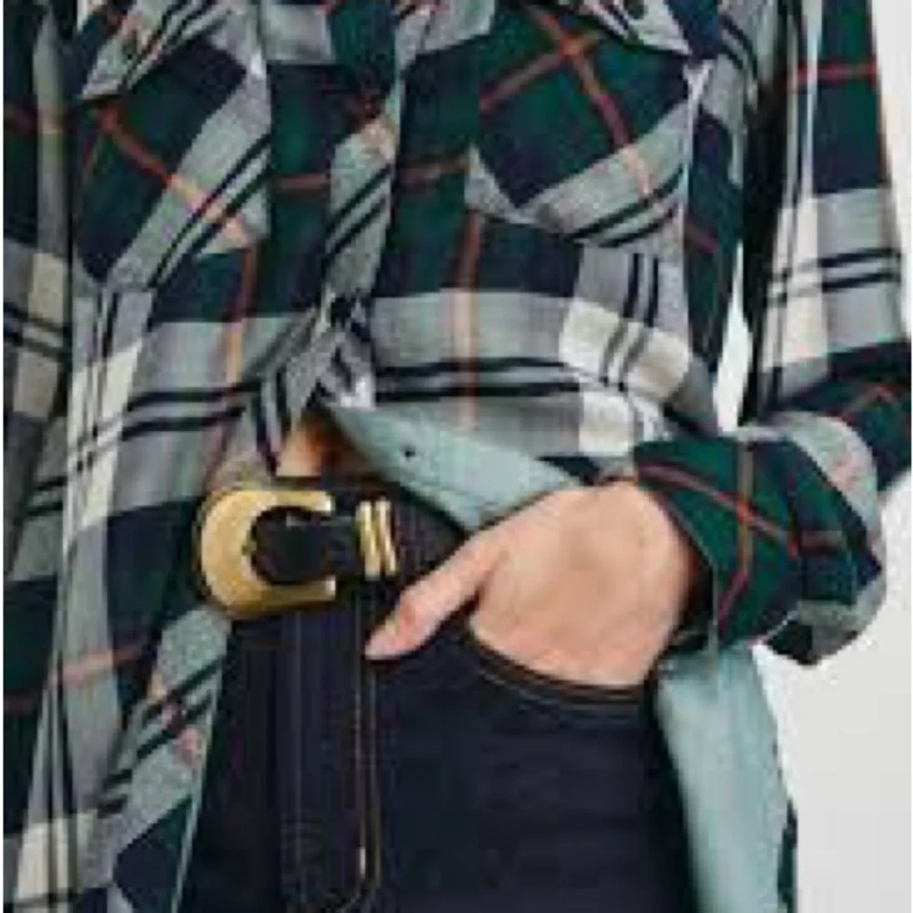 Rails Plaid Button-Up Women's Top - Picture 2 of 5